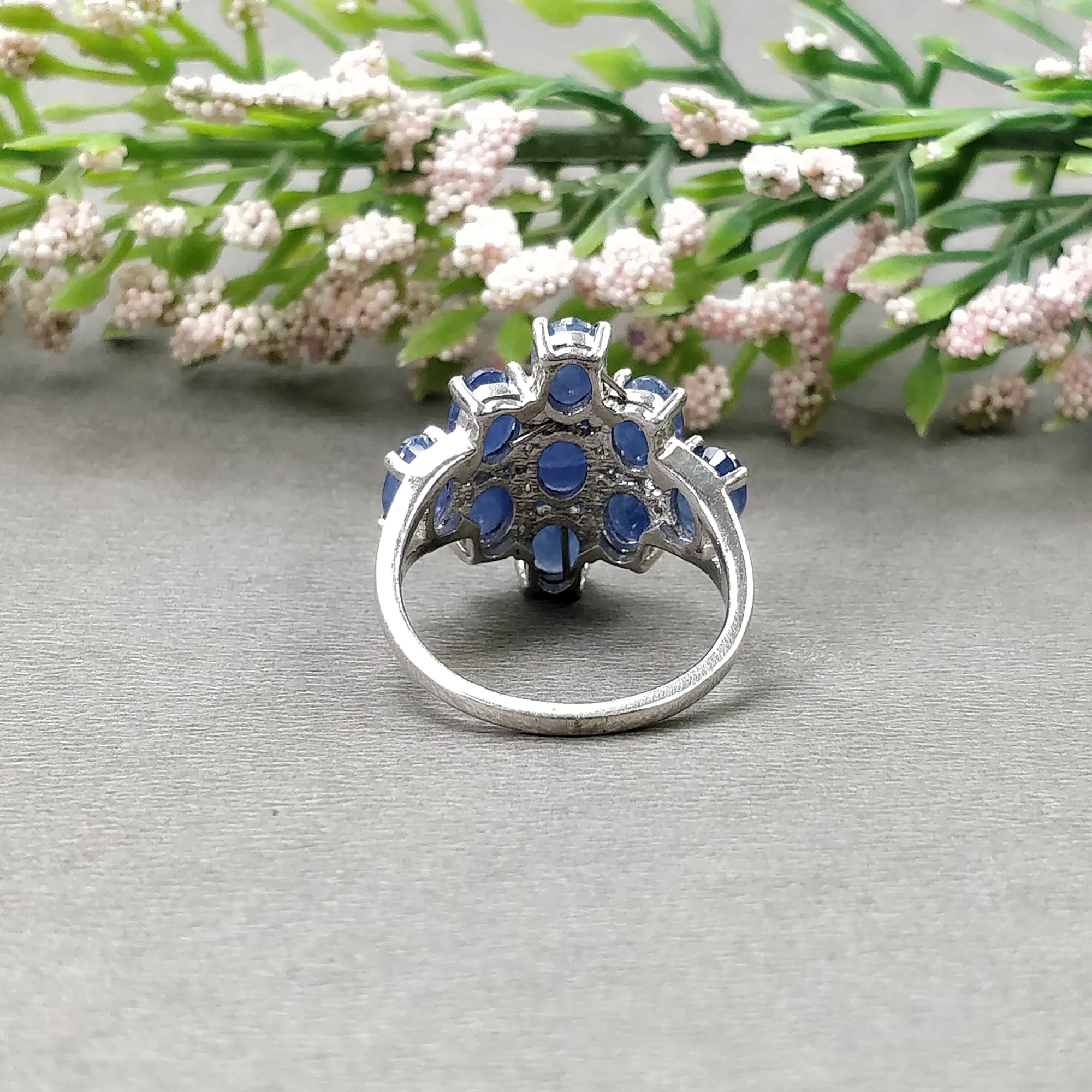 Blue SAPPHIRE Gemstone RING : 4.940gms 925 Sterling Silver Natural Sapphire Oval Normal Cut Prong Set Unisex Ring 7.5US