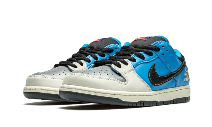 SB Dunk Low Instant Skateboards