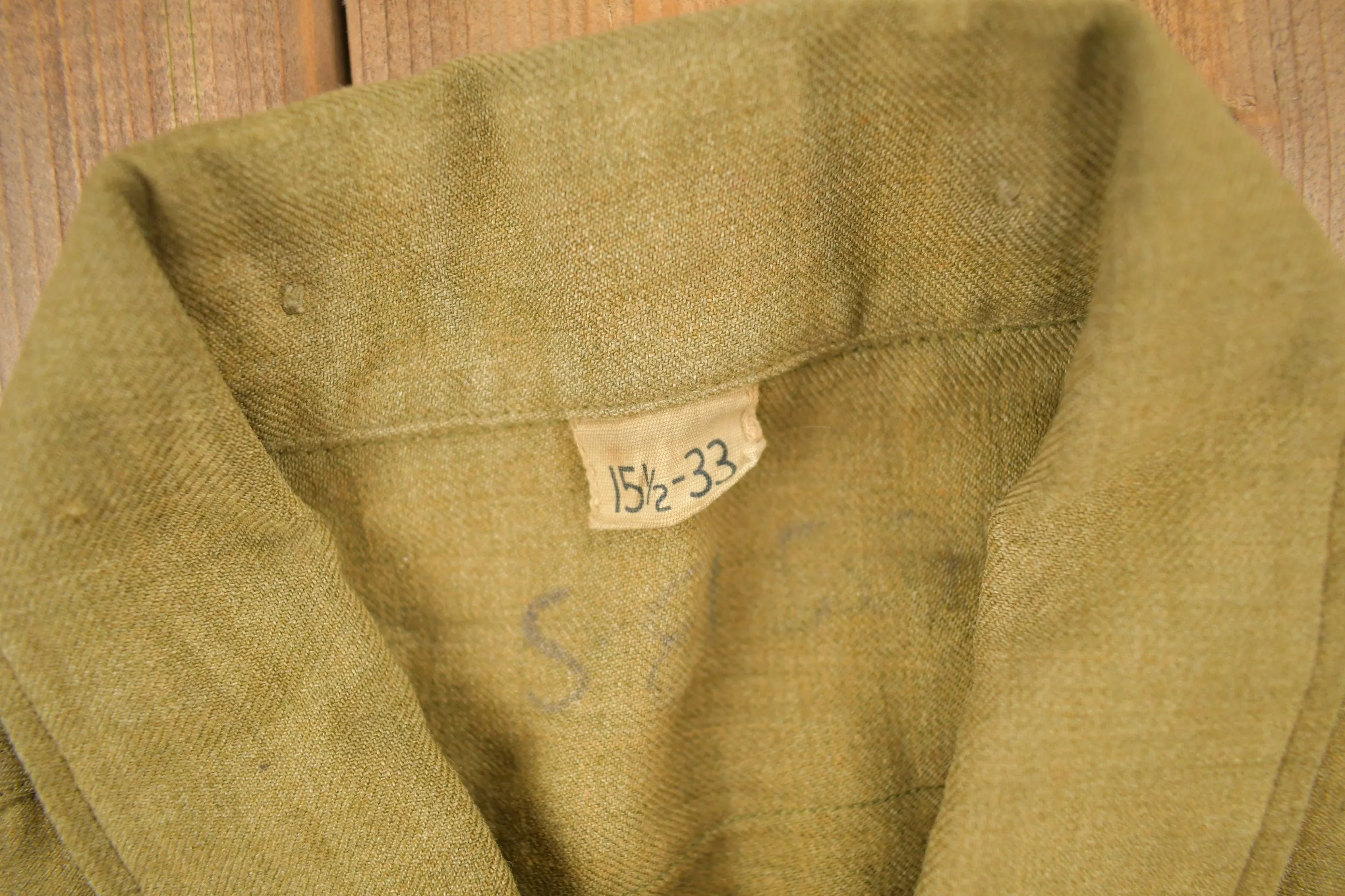 Vintage 1940s British Military Button Up Shirt / True Vintage / Militaria / Authentic Military Gear