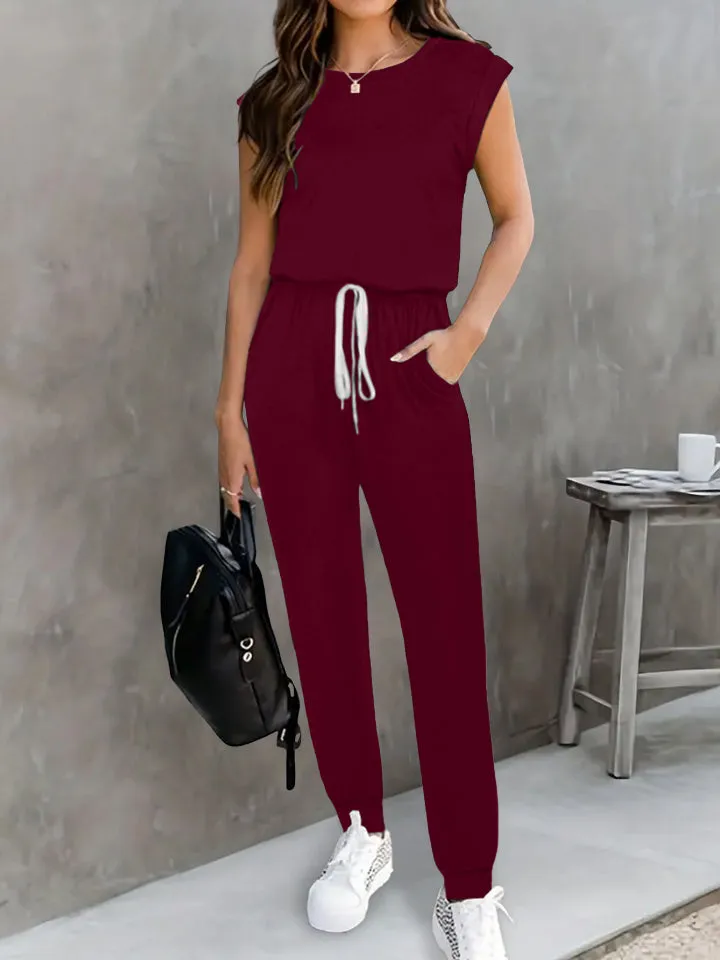 Ärmelloser Jumpsuit mit Rundhalsausschnitt und Kordelzug